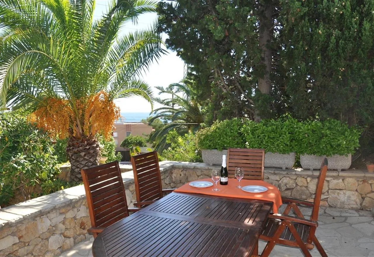 Villa Besides The Sea - 3 Bedrooms Tarragona