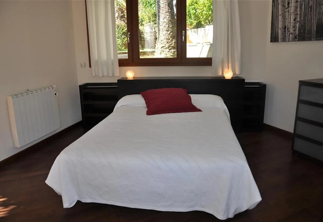 Villa Besides The Sea - 3 Bedrooms Tarragona