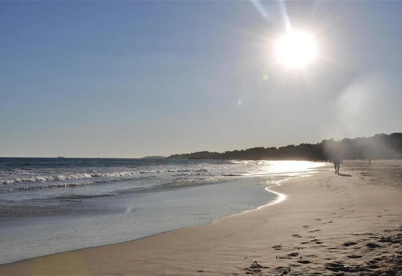 Villa Besides The Sea - 3 Bedrooms Tarragona